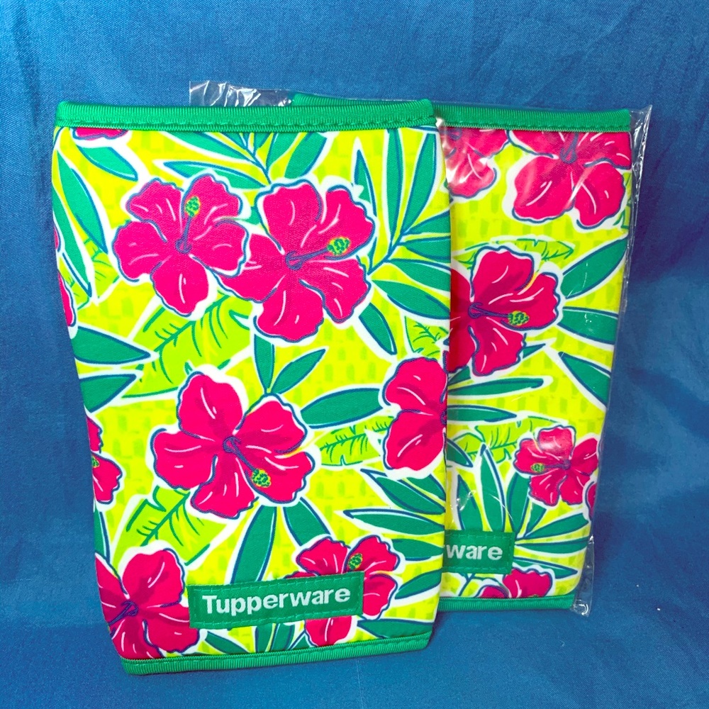 Tupperware coozie drink cover